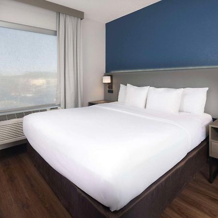 אשוויל Comfort Suites Outlet Center מראה חיצוני תמונה